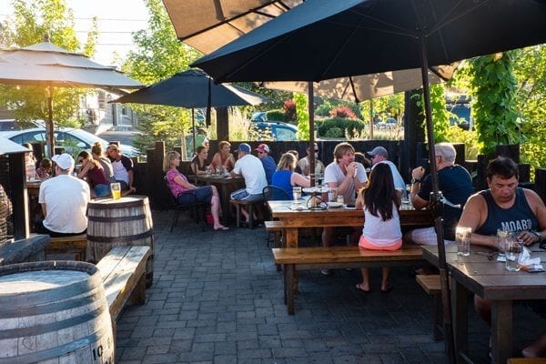 10 Barrell Brewery, a Bend westside staple, features multiple outdoor gathering areas.