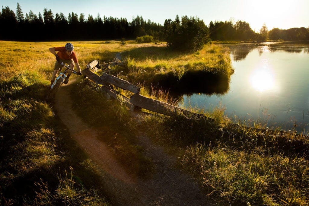 Central Oregon, Sunriver, photo by Tyler Roemer