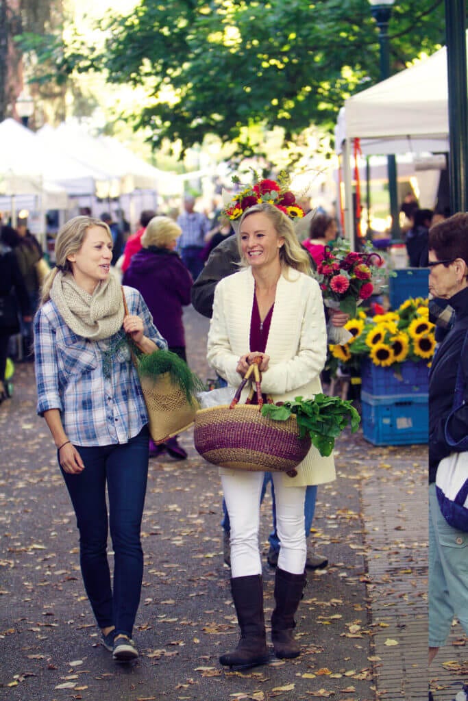 bendmag_fall_2016_rf_at-farmers-market_018