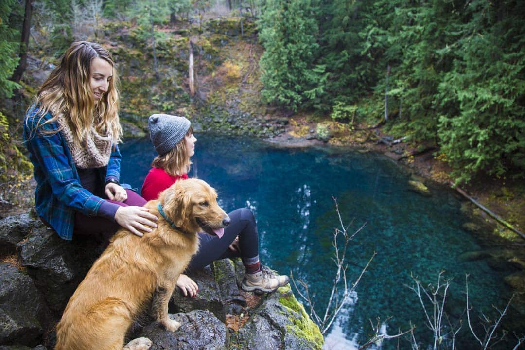 Hiking to Tamolitch Blue Pool on McKenzie River in Oregon