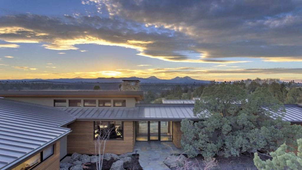 Architecture and home design of the Kalorama home near Bend, Oregon