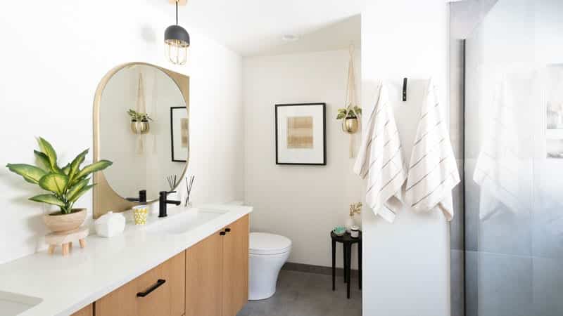 Valhalla Heights Redux Bathroom