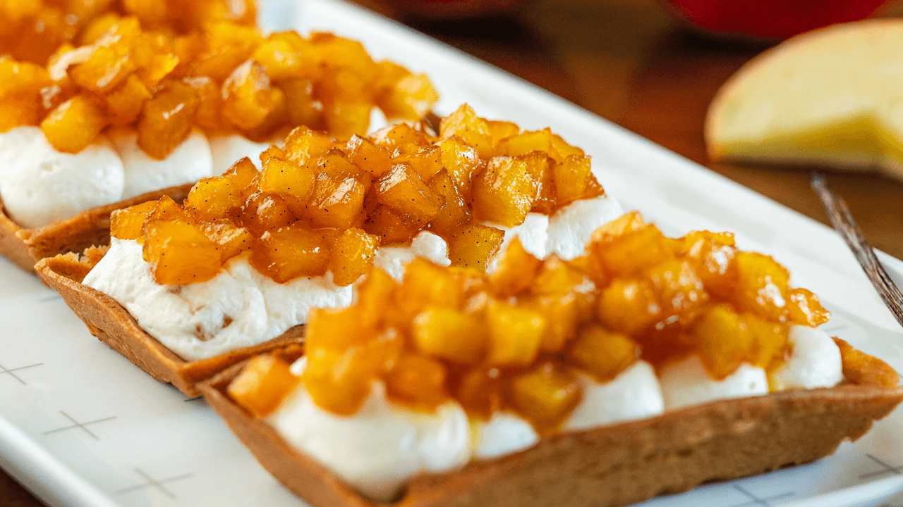 TARTS WITH MASCARPONE AND CANDIED GINGER CREME