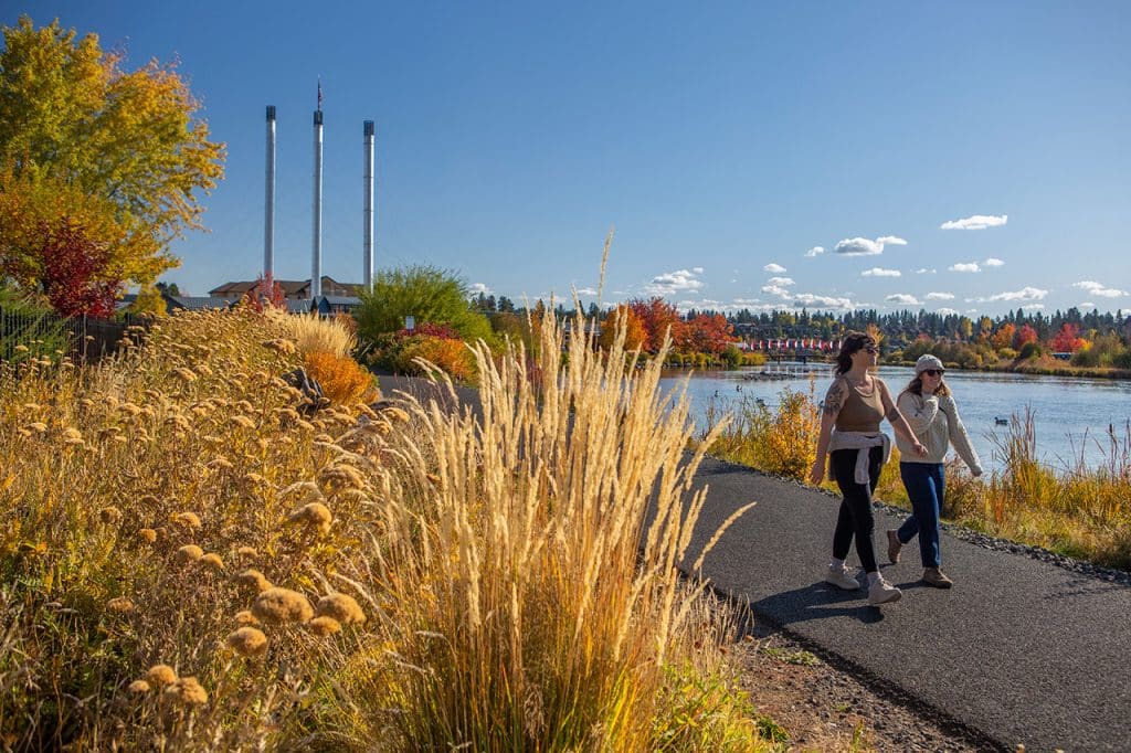 Friends walking the Old Mill Reach on the Deschutes River Trail