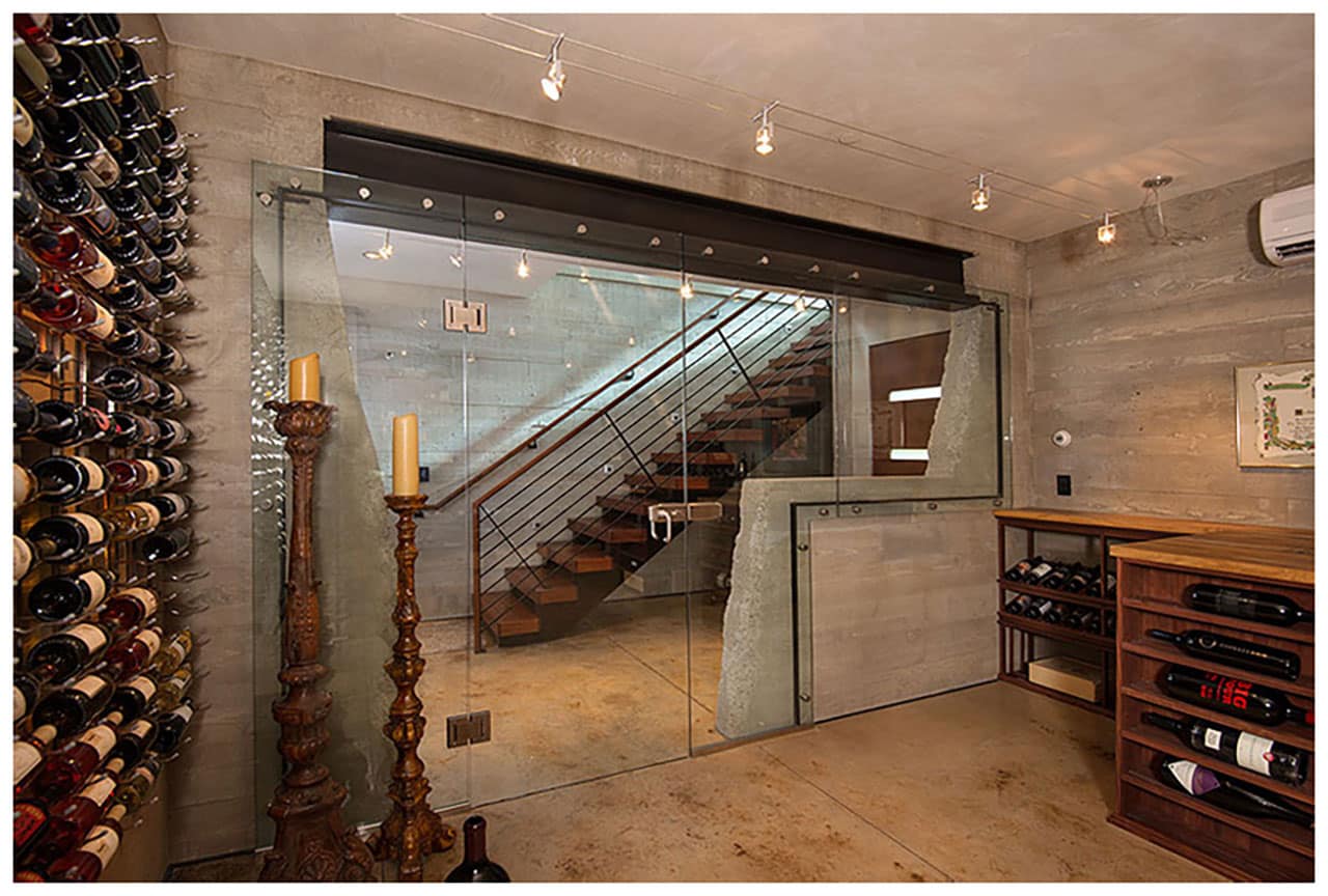 Wine Cellar with Bend Glass and Mirror glass.