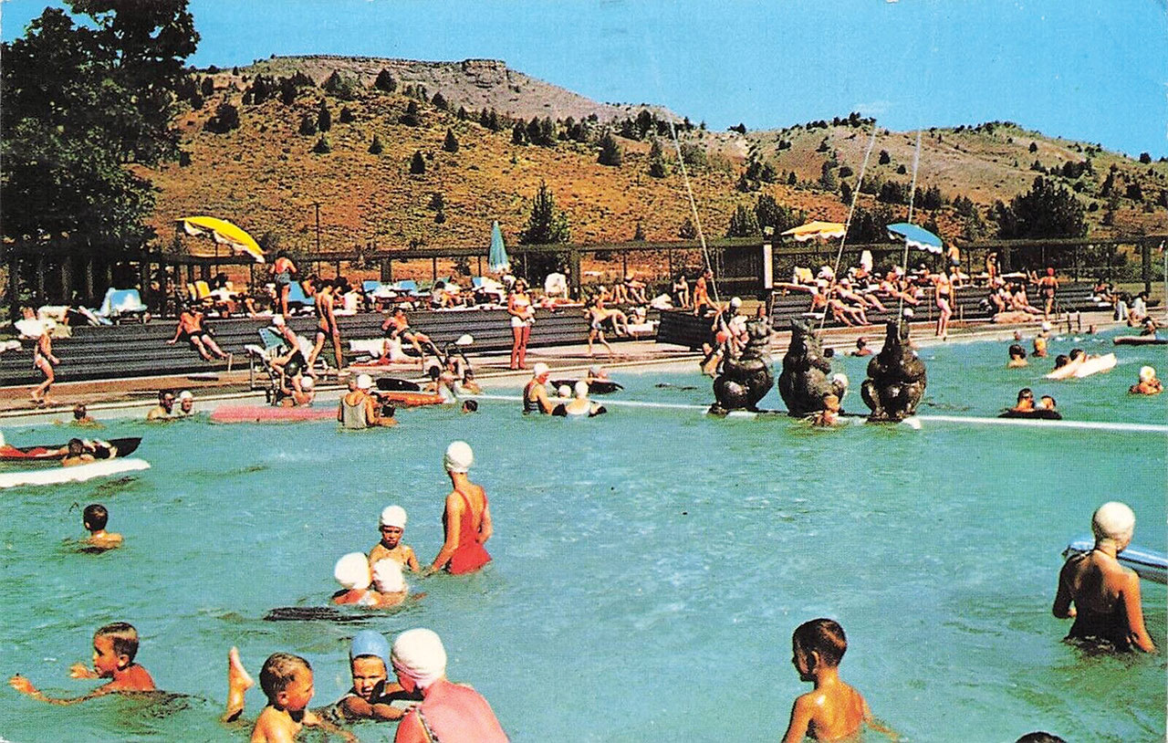 Old postcard of swimmers at Kah-Nee-Ta Hot Springs Pool