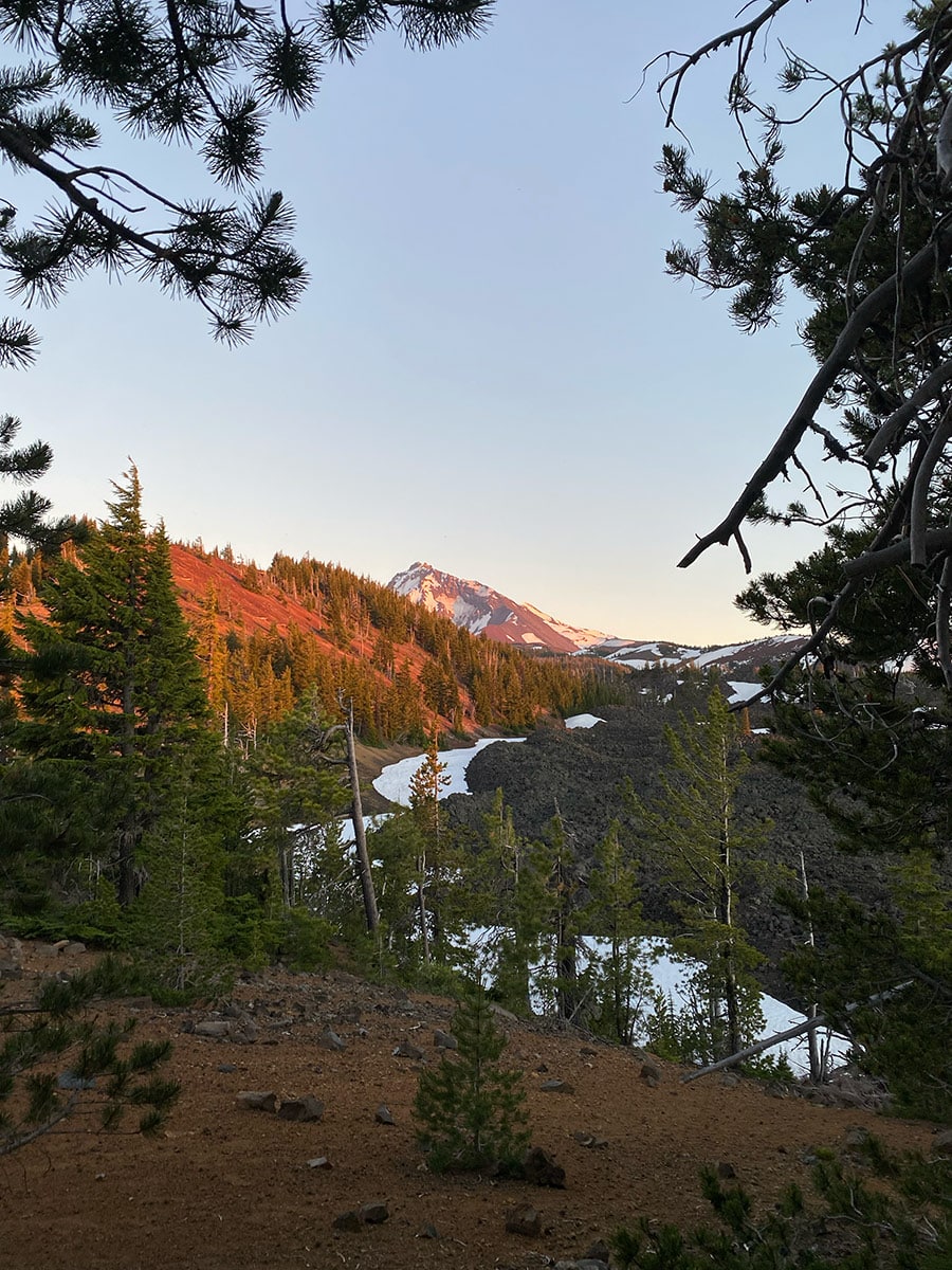 sunset views on Oregon portion of PCT trail