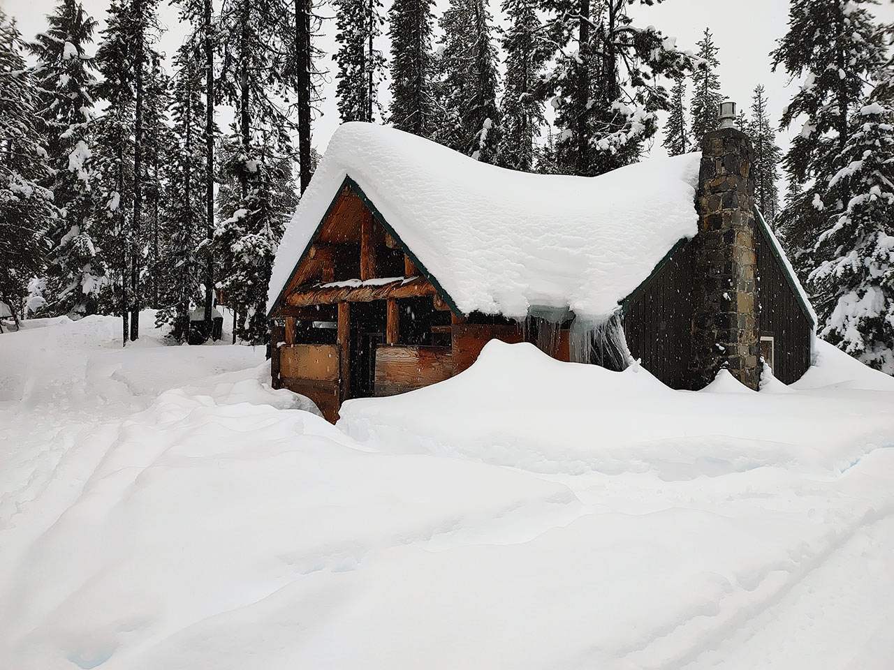 Elk Lake Lodge in Winter