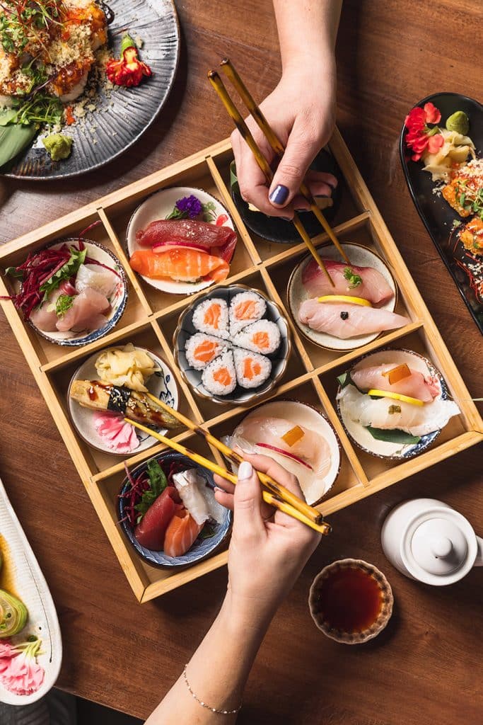 Ryoshi Sushi Bend box