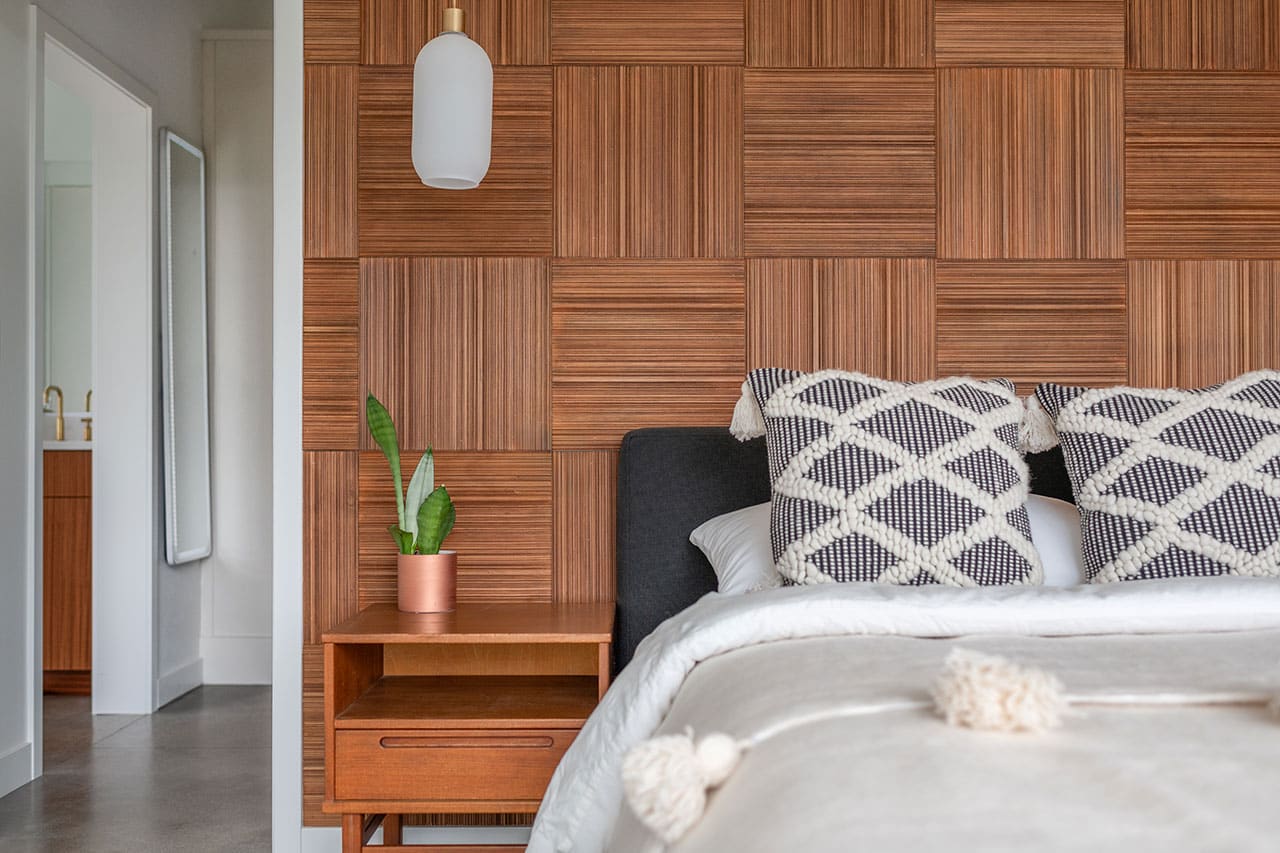 Stacy and Richard Lyon bedroom