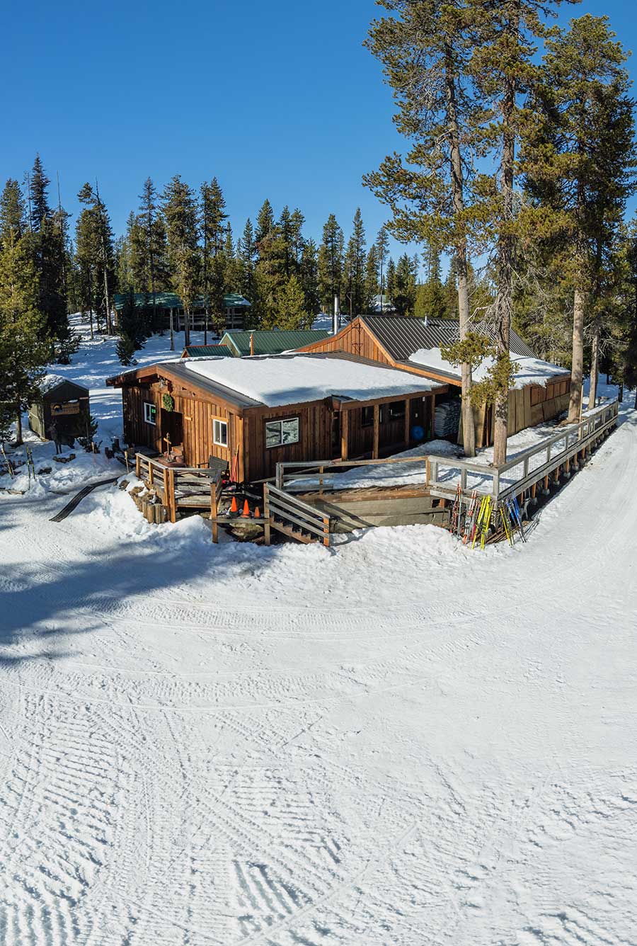 Elk lake resort in the snow