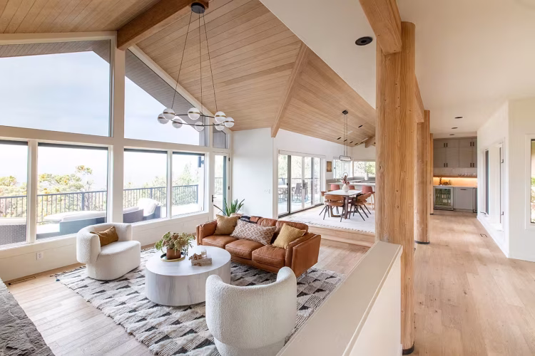 How Two Designers Reimagined an Awbrey Butte Home