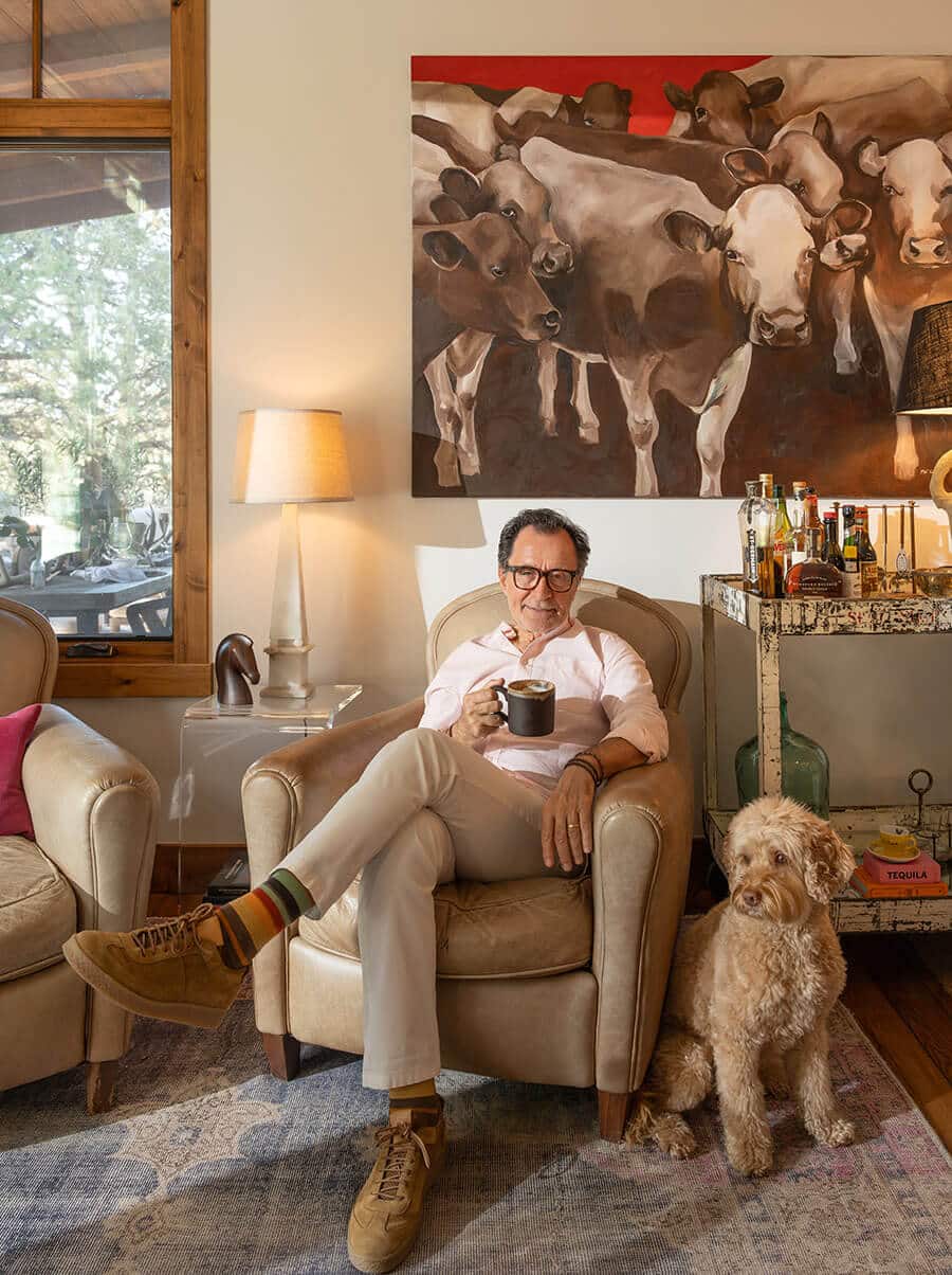 Mimmo Rosati at home in his favorite chair