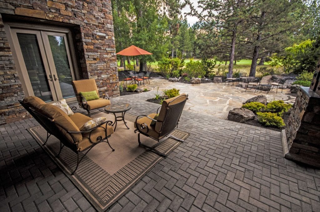 Backyard Home Design in Bend, Oregon.
