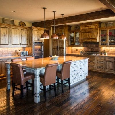 A Kitchen That Balances Trends With Timeless Style