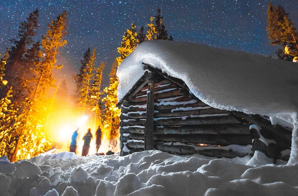 Snowshoe to a warming shelter near Bend, Oregon