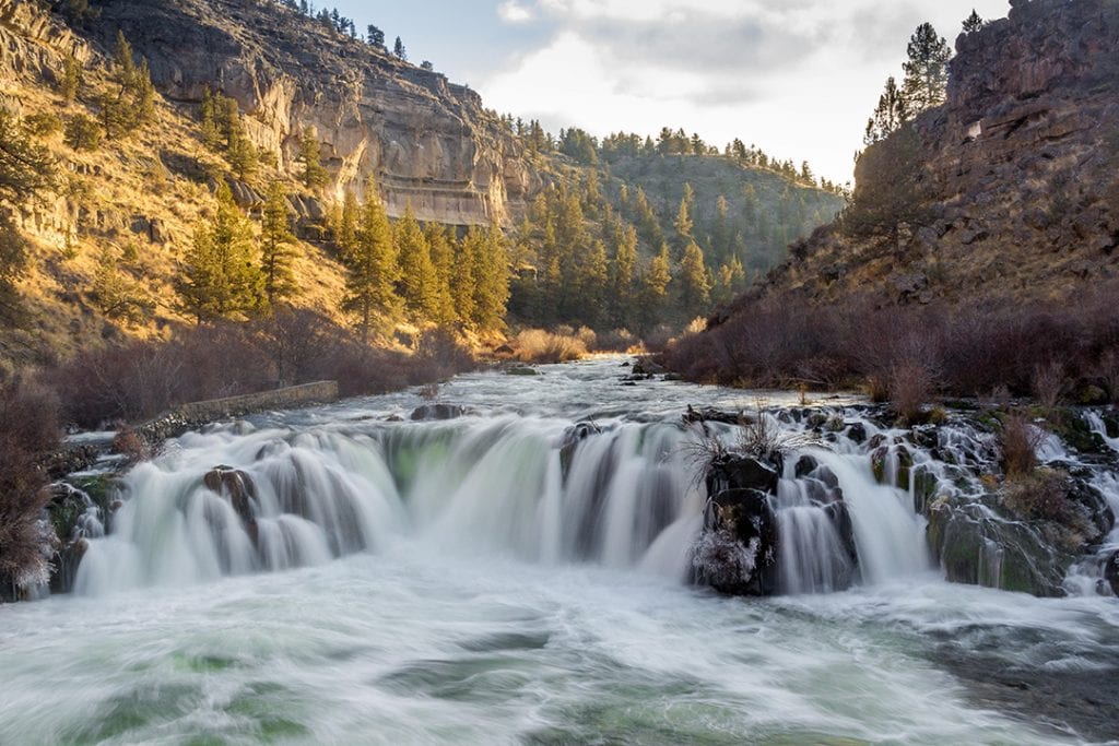 Steelhead Falls spring hiking bend, oregon